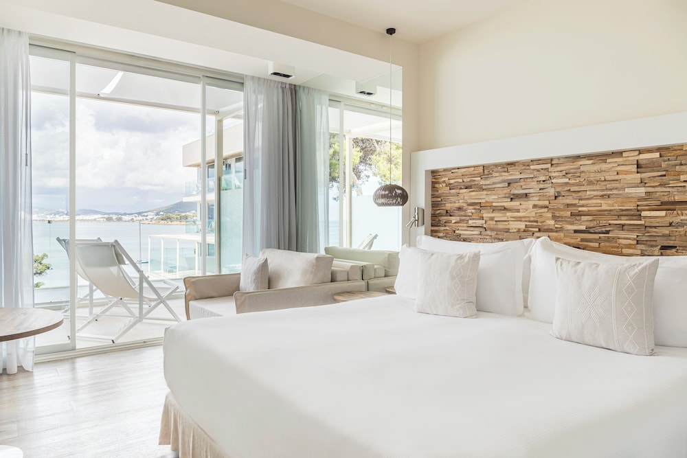 ME Ibiza — Hotel rooms in Santa Eulalia, Balearic Islands