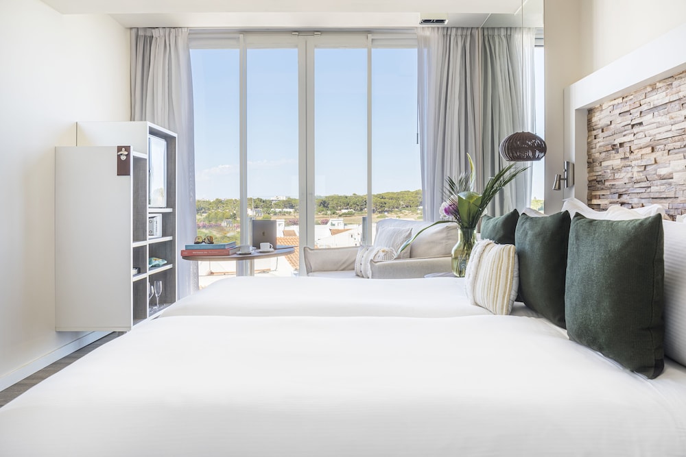 ME Ibiza — Hotel rooms in Santa Eulalia, Balearic Islands