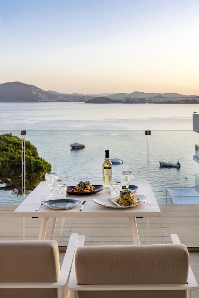 ME Ibiza — Restaurant & bars in Santa Eulalia, Balearic Islands