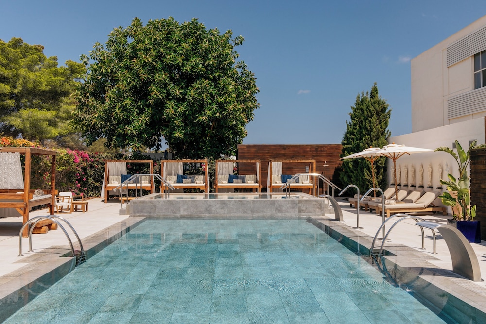 ME Ibiza — Swimming pool in Santa Eulalia, Balearic Islands