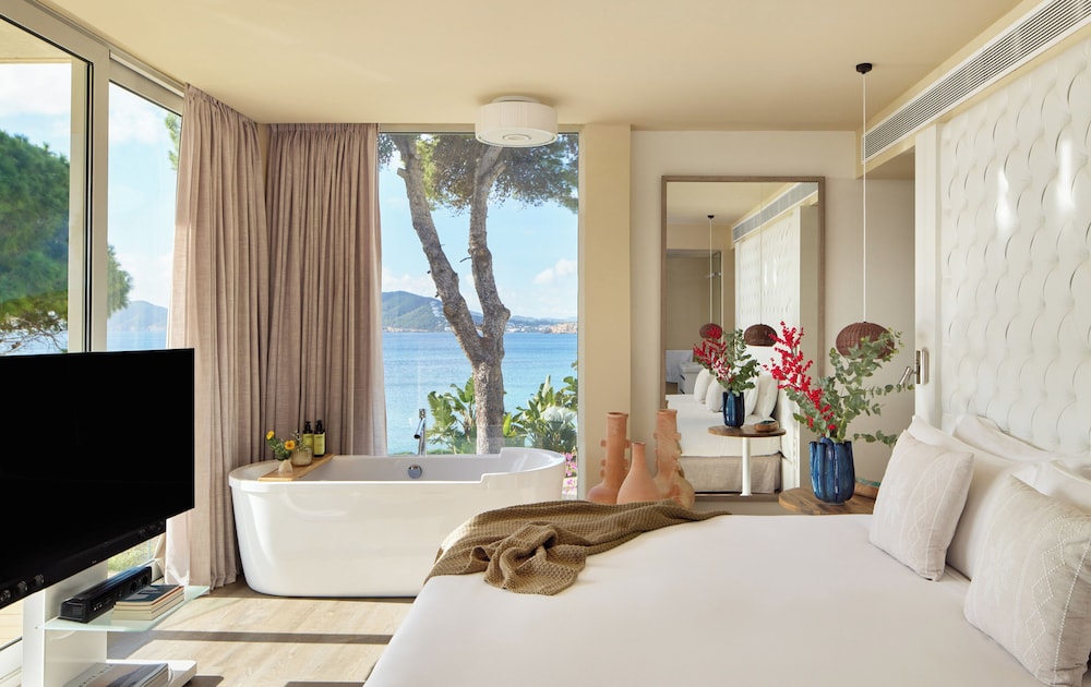 ME Ibiza — Hotel rooms in Santa Eulalia, Balearic Islands
