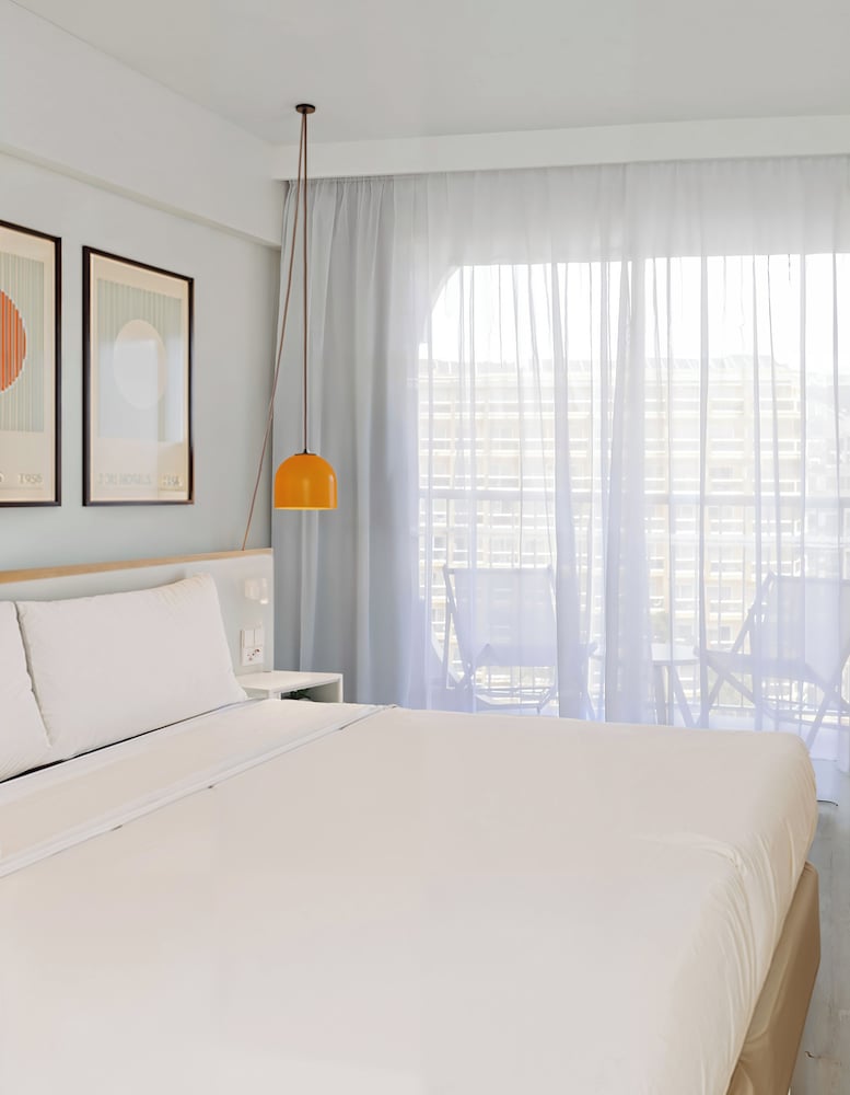 Sol House Mallorca - Adults only — Hotel rooms in Magaluf, Balearic Islands