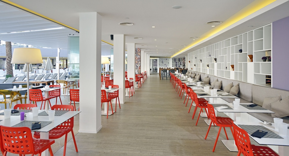 Sol House Mallorca - Adults only — Restaurant & bars in Magaluf, Balearic Islands