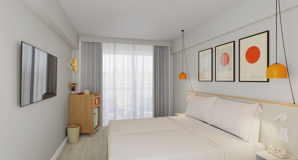 Sol House Mallorca - Adults only — Hotel rooms in Magaluf, Balearic Islands