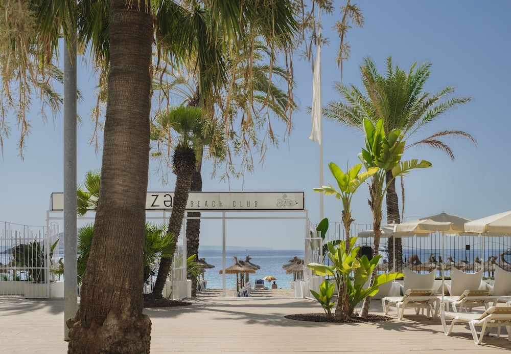 Sol House Mallorca - Adults only — Beach in Magaluf, Balearic Islands