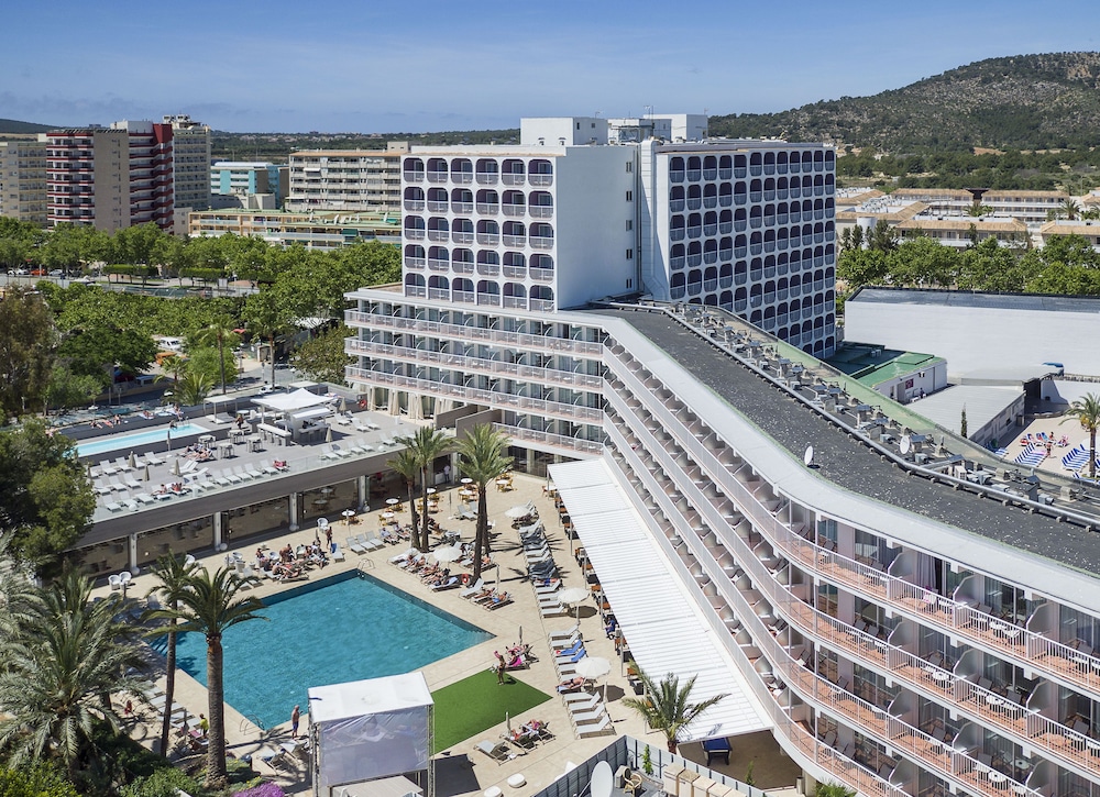 Sol House Mallorca - Adults only — Hotel building in Magaluf, Balearic Islands