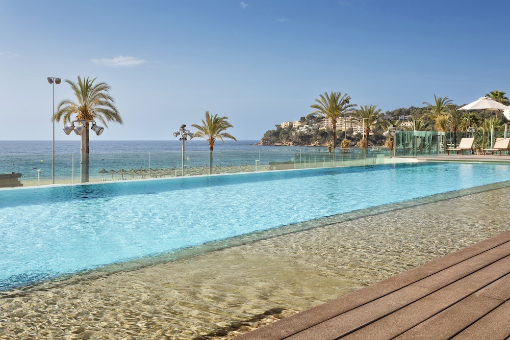INNSiDE by Meliá Wave Calviá — Swimming pool in Magaluf, Balearic Islands