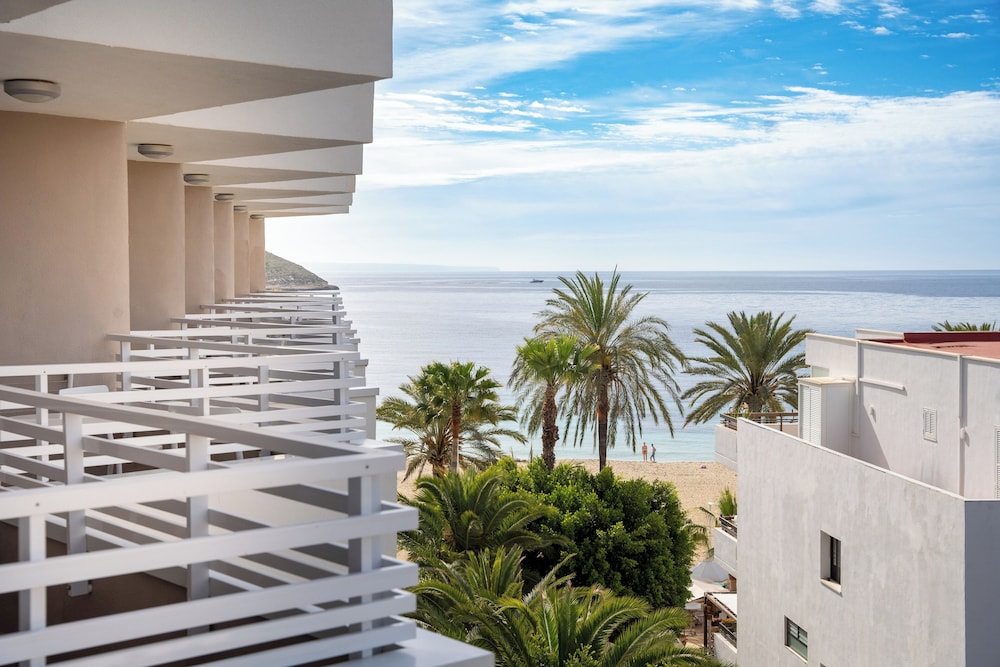 INNSiDE by Meliá Wave Calviá — Beach in Magaluf, Balearic Islands