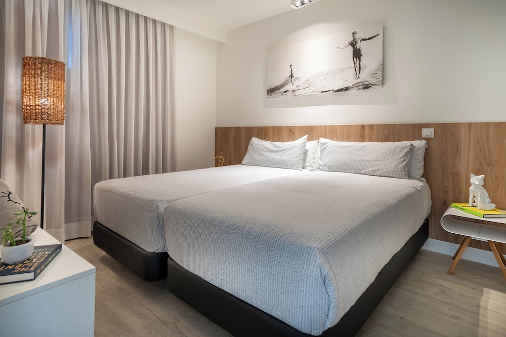 INNSiDE by Meliá Wave Calviá — Hotel rooms in Magaluf, Balearic Islands