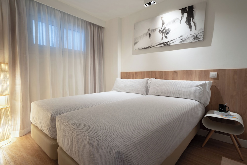 INNSiDE by Meliá Wave Calviá — Hotel rooms in Magaluf, Balearic Islands