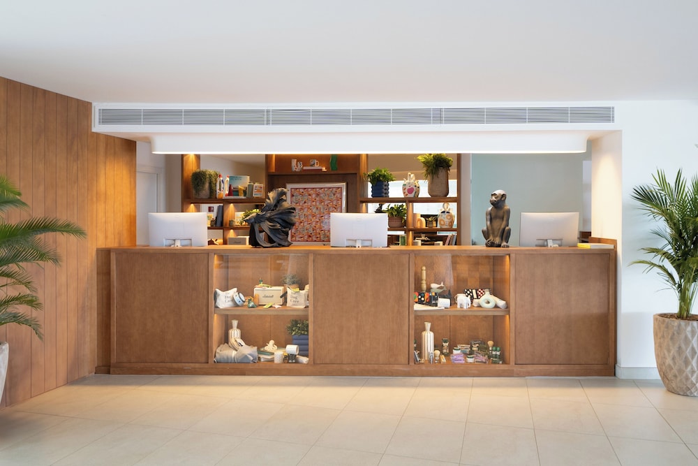 INNSiDE by Meliá Wave Calviá — Hotel building in Magaluf, Balearic Islands