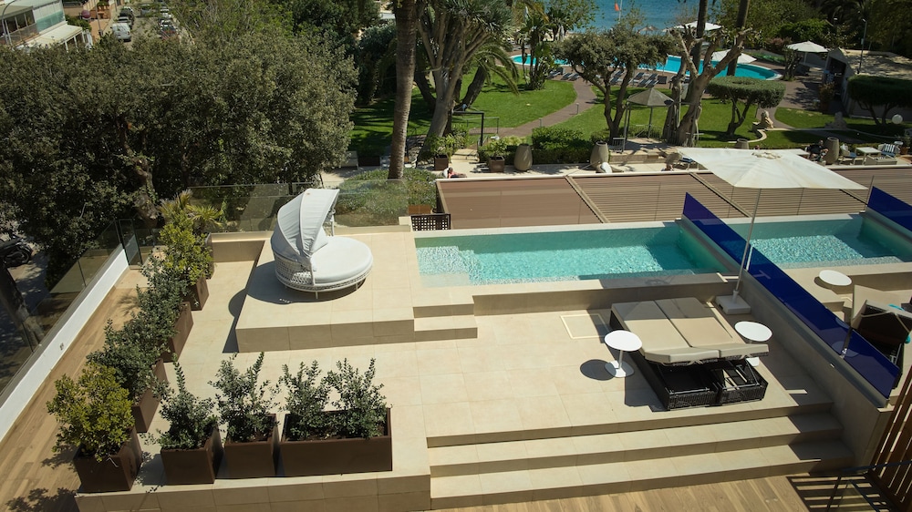 Hotel Son Caliu Spa Oasis — Swimming pool in Palma Nova, Balearic Islands