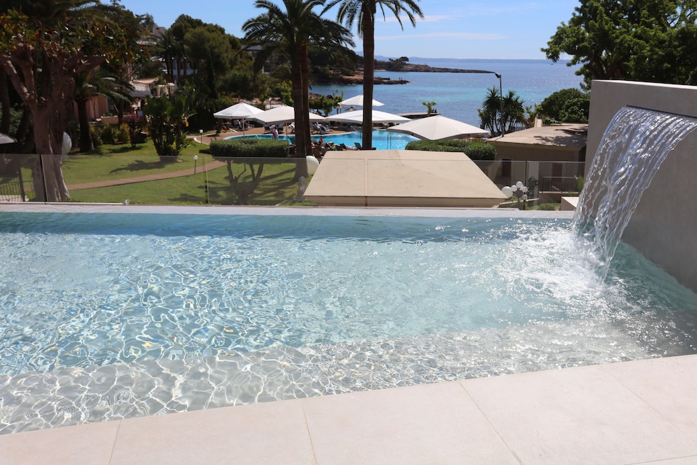 Hotel Son Caliu Spa Oasis — Swimming pool in Palma Nova, Balearic Islands