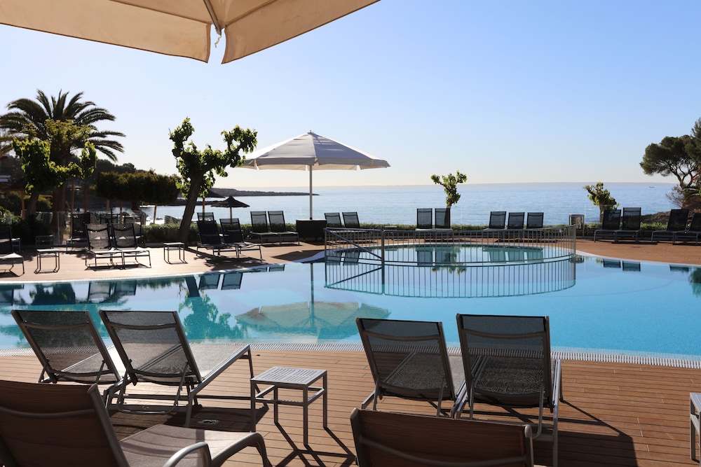 Hotel Son Caliu Spa Oasis — Swimming pool in Palma Nova, Balearic Islands