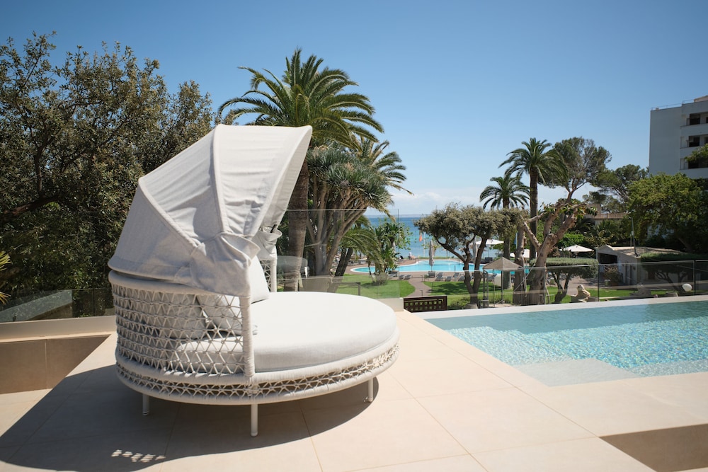 Hotel Son Caliu Spa Oasis — Swimming pool in Palma Nova, Balearic Islands