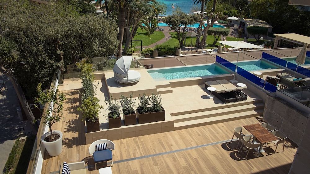 Hotel Son Caliu Spa Oasis — Swimming pool in Palma Nova, Balearic Islands