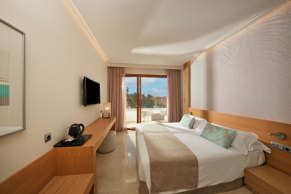 Hotel Son Caliu Spa Oasis — Hotel rooms in Palma Nova, Balearic Islands