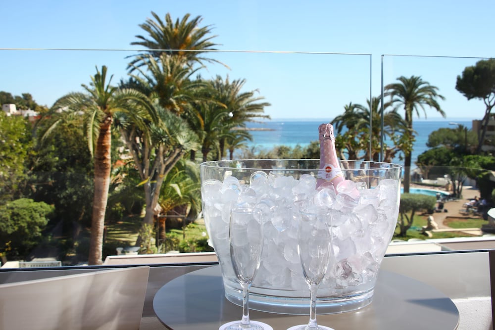 Hotel Son Caliu Spa Oasis — Restaurant & bars in Palma Nova, Balearic Islands