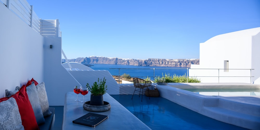 Cape 9 Suites & Villas — Attractions in the area in Akrotiri, South Aegean