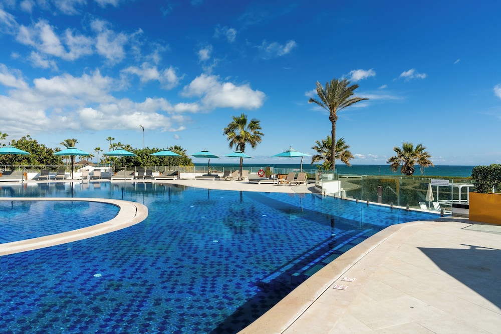 Sousse Pearl Marriott Resort & Spa — Swimming pool in Sousse, Sousse