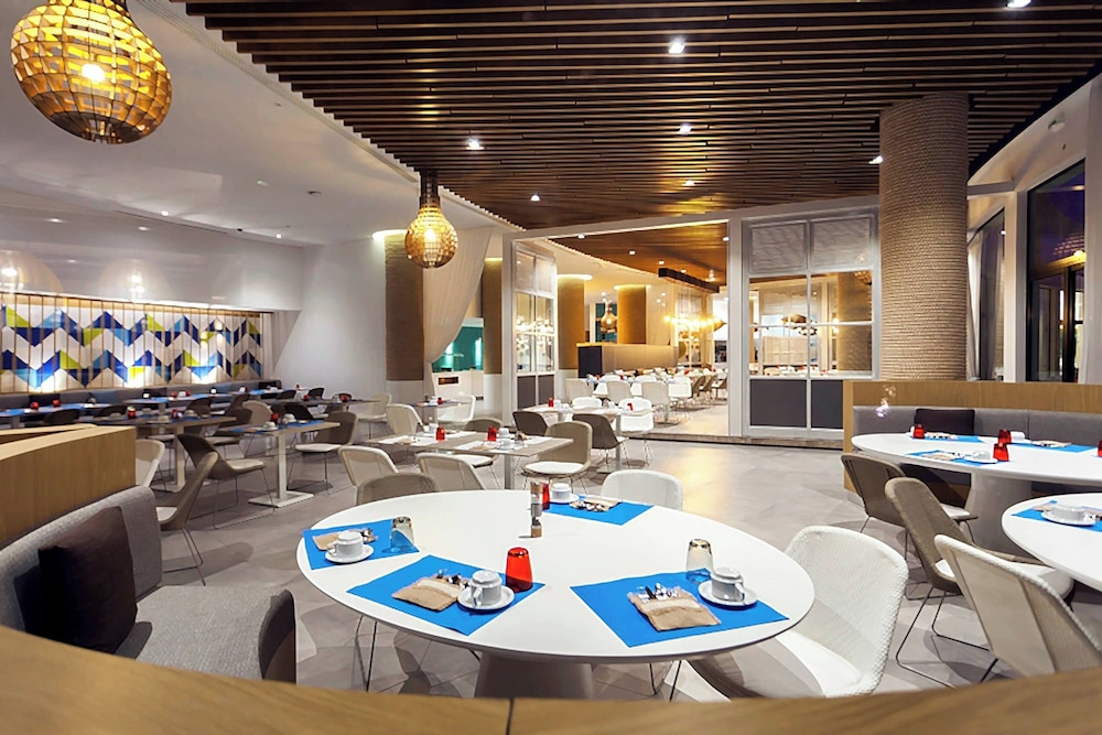 Sousse Pearl Marriott Resort & Spa — Restaurant & bars in Sousse, Sousse