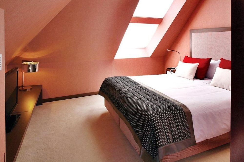 Neya Lisboa Hotel — Hotel rooms in Lisbon, Lisboa