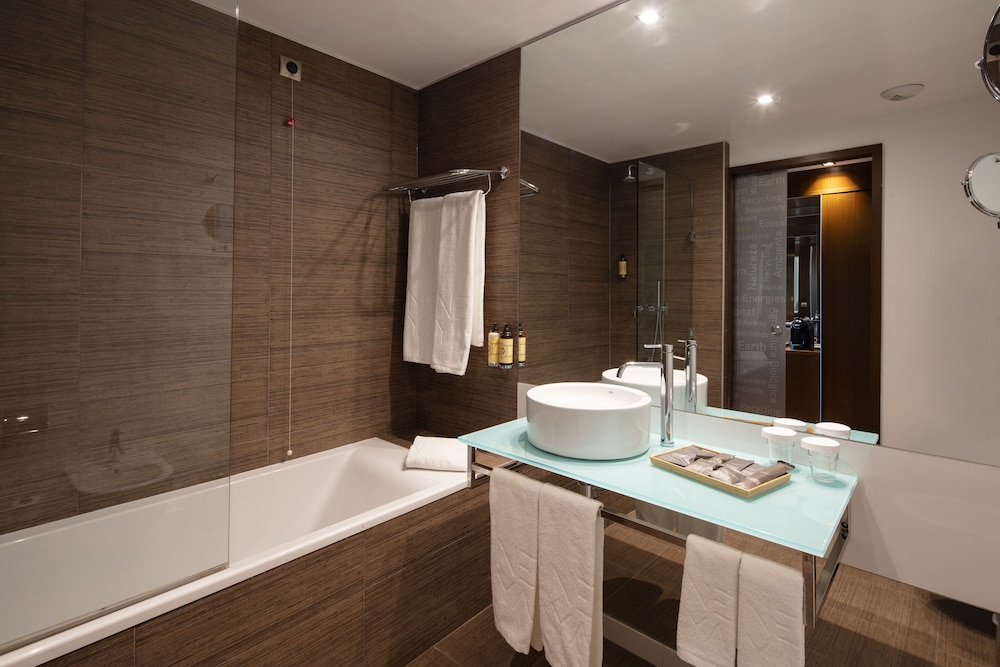 Neya Lisboa Hotel — Hotel rooms in Lisbon, Lisboa