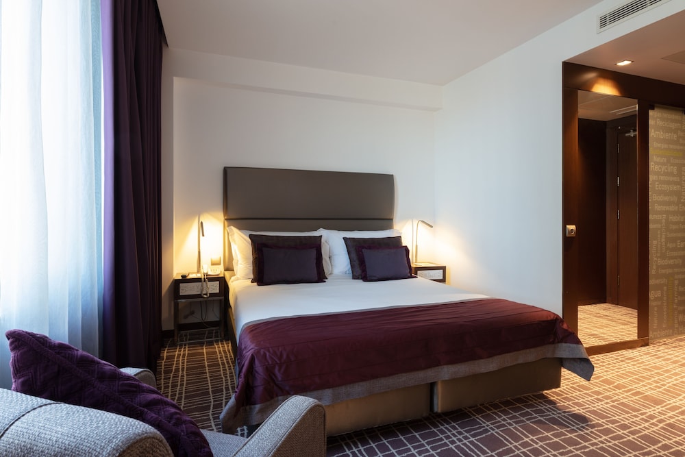 Neya Lisboa Hotel — Hotel rooms in Lisbon, Lisboa