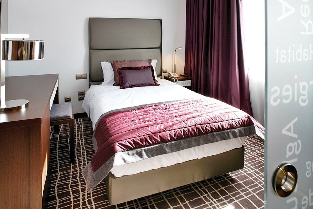 Neya Lisboa Hotel — Hotel rooms in Lisbon, Lisboa