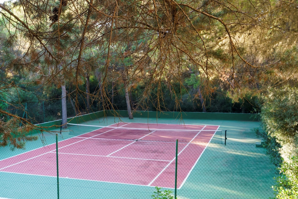 Aparthotel Sol Parc — Sports & recreation in Son Parc, Balearic Islands