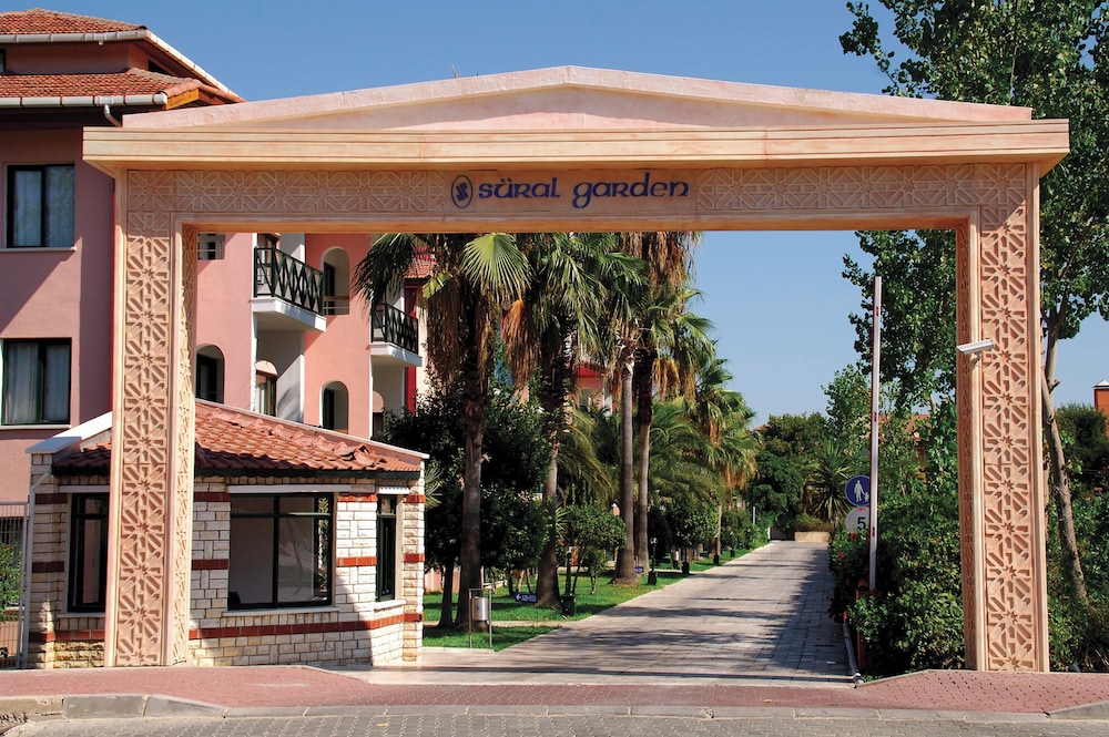Süral Garden — Hotel building in Side