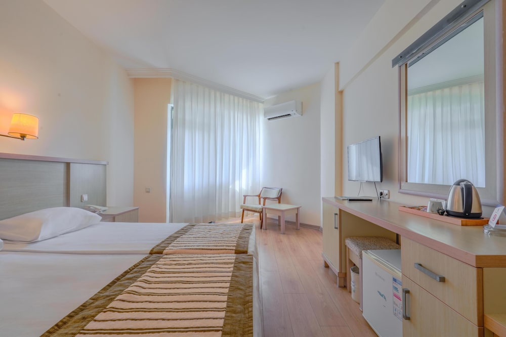Süral Garden — Hotel rooms in Side