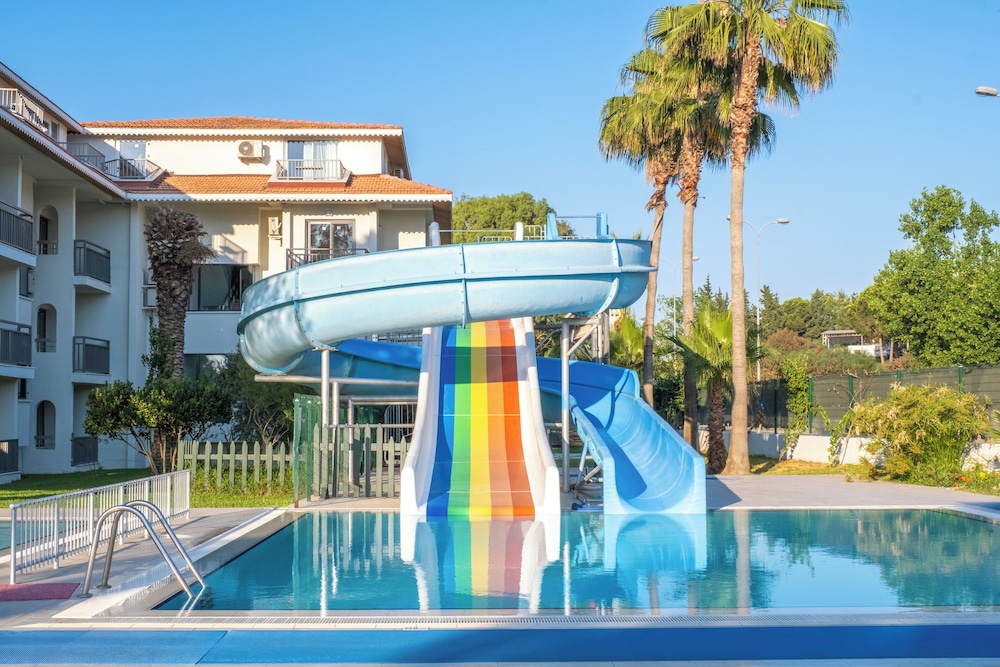 Süral Garden — Swimming pool in Side