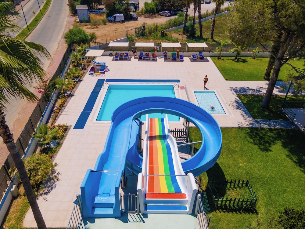 Süral Garden — Swimming pool in Side