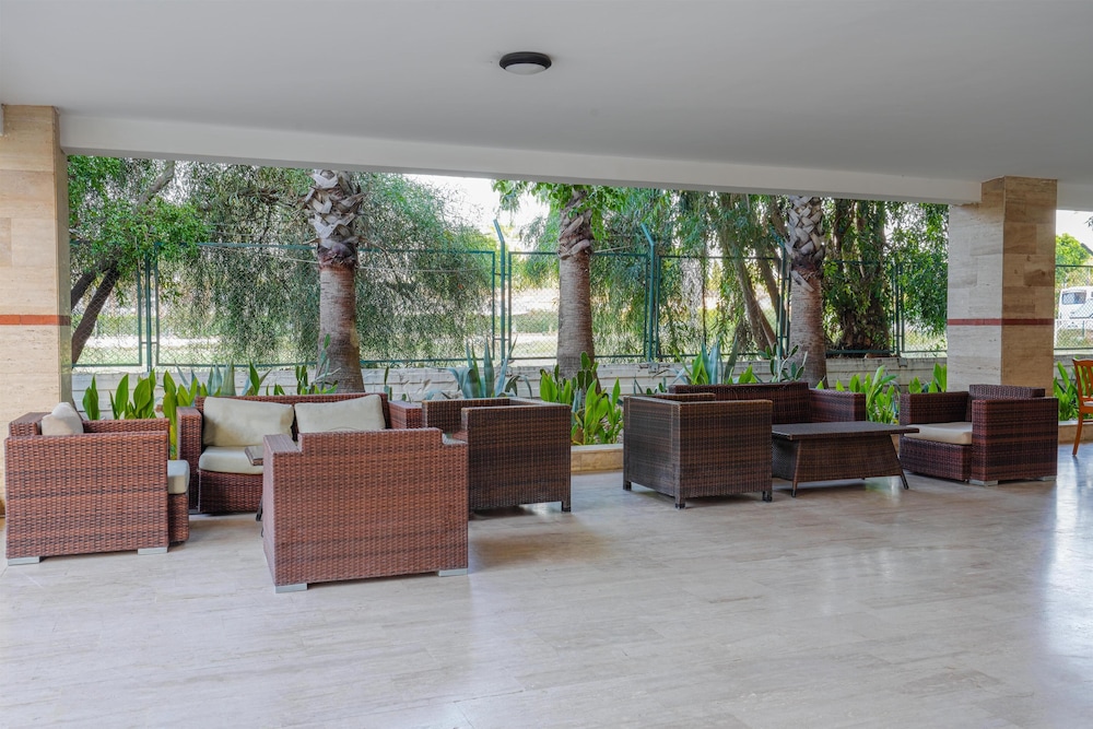 Süral Garden — Hotel building in Side