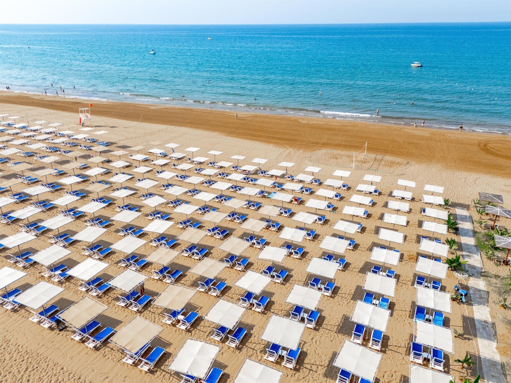 Süral Garden — Beach in Side