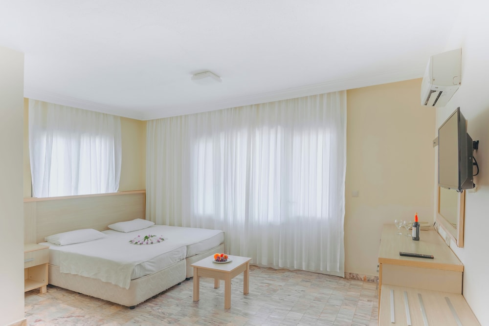 Süral Garden — Hotel rooms in Side