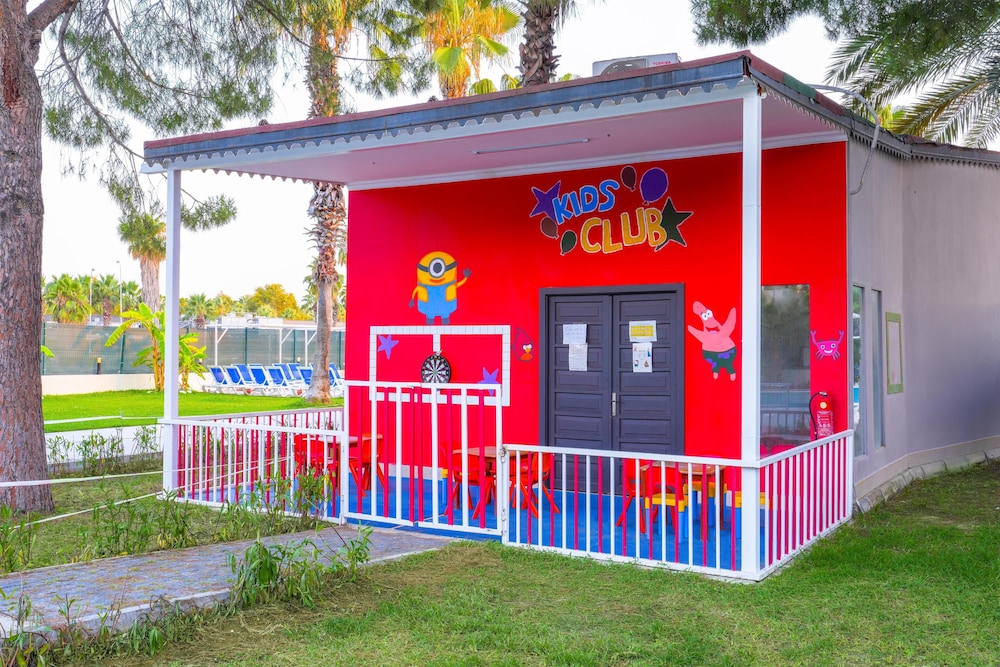 Süral Garden — Attractions for children in Side