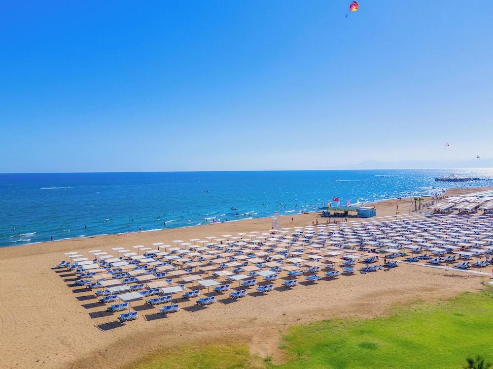 Süral Garden — Beach in Side