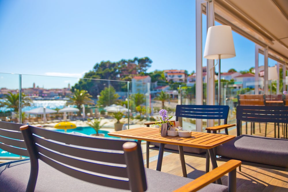 Valamar Padova Hotel — Restaurant & bars in Rab, Primorje-Gorski Kotar