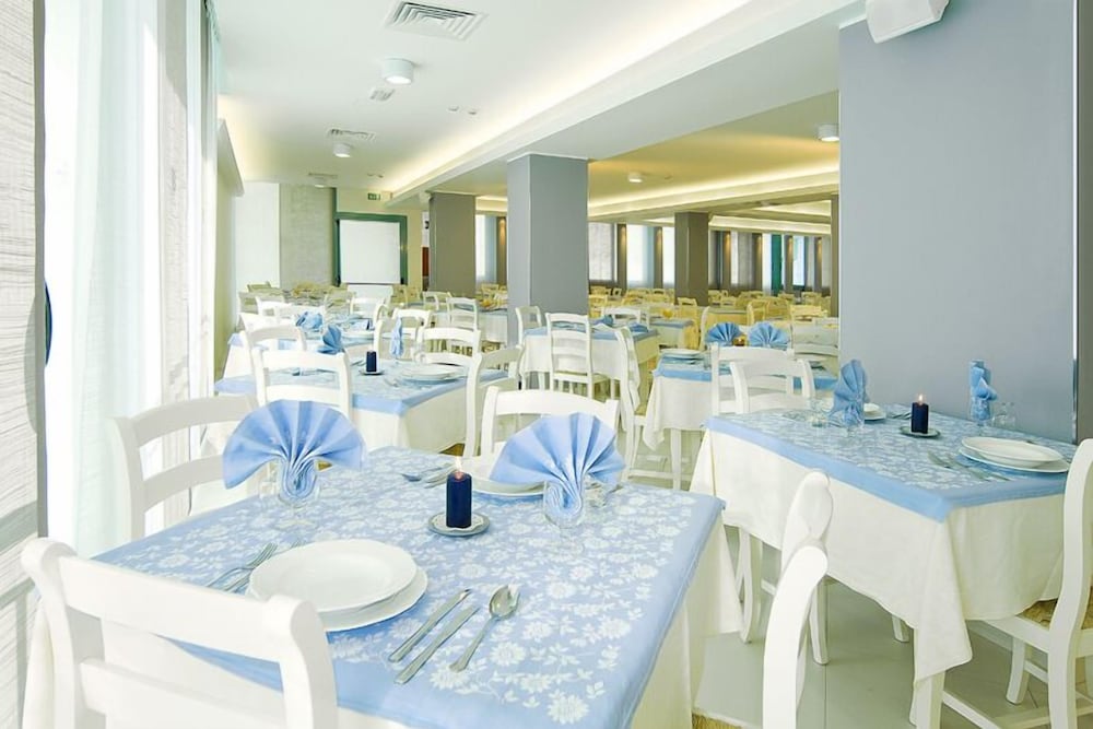 Hotel Bolivar — Restaurant & bars in Jesolo, Veneto