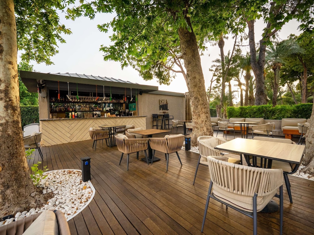 Rixos Downtown Antalya All Inclusive - The Land of Legends Access — Restaurant & bars in Antalya