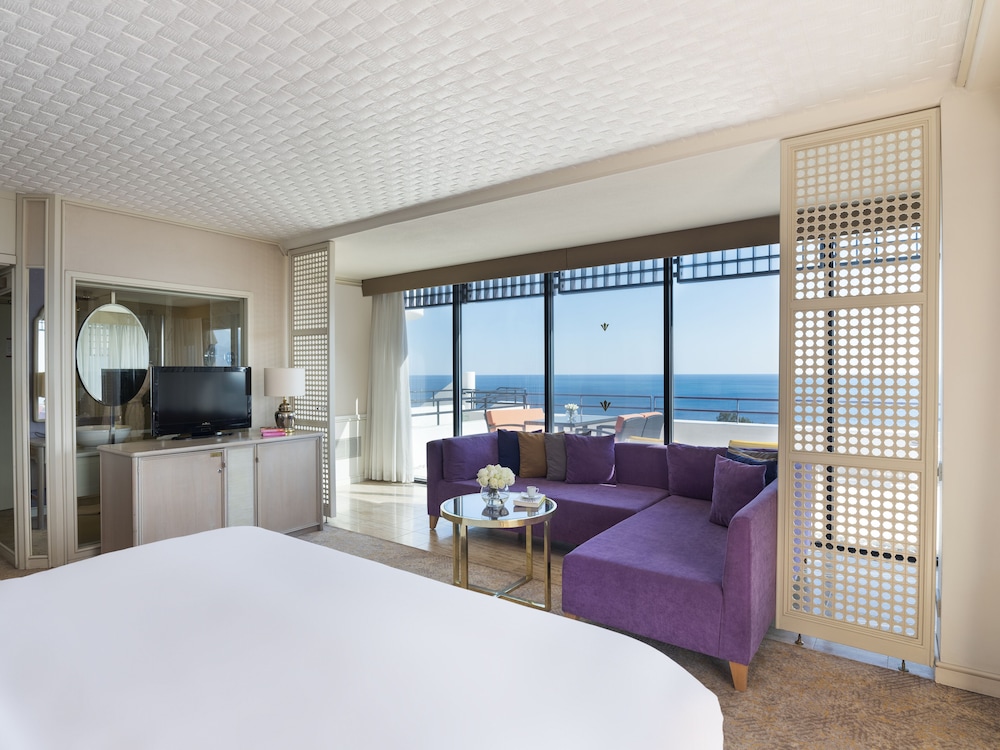 Rixos Downtown Antalya All Inclusive - The Land of Legends Access — Hotel rooms in Antalya