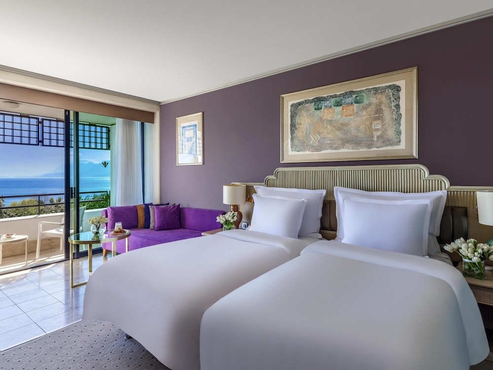 Rixos Downtown Antalya All Inclusive - The Land of Legends Access — Hotel rooms in Antalya