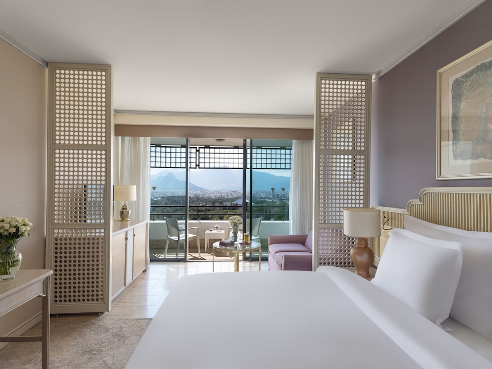 Rixos Downtown Antalya All Inclusive - The Land of Legends Access — Hotel rooms in Antalya