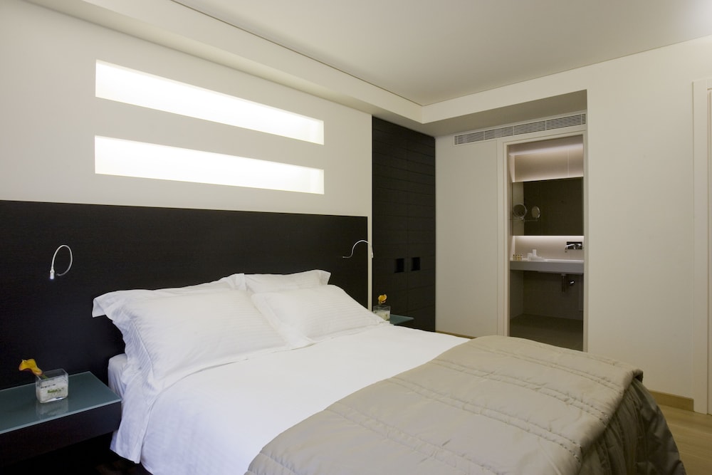 O&B Athens Boutique Hotel — Hotel rooms in Athens, Attica