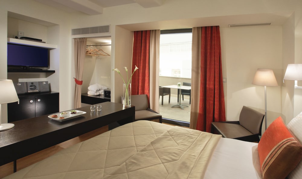 O&B Athens Boutique Hotel — Hotel rooms in Athens, Attica