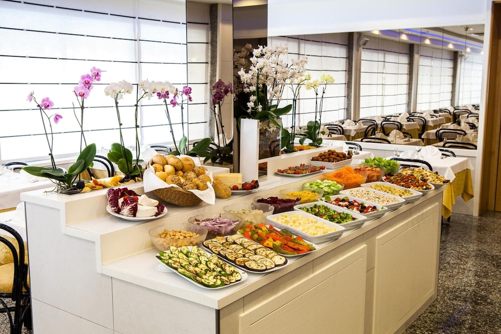 Hotel Christian — Restaurant & bars in Jesolo, Veneto