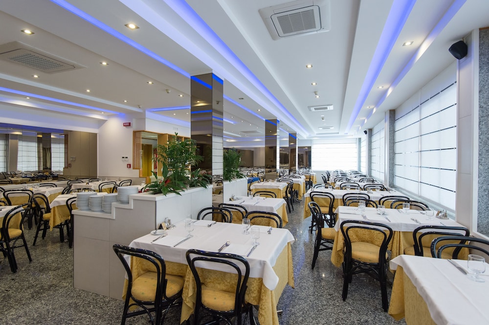 Hotel Christian — Restaurant & bars in Jesolo, Veneto