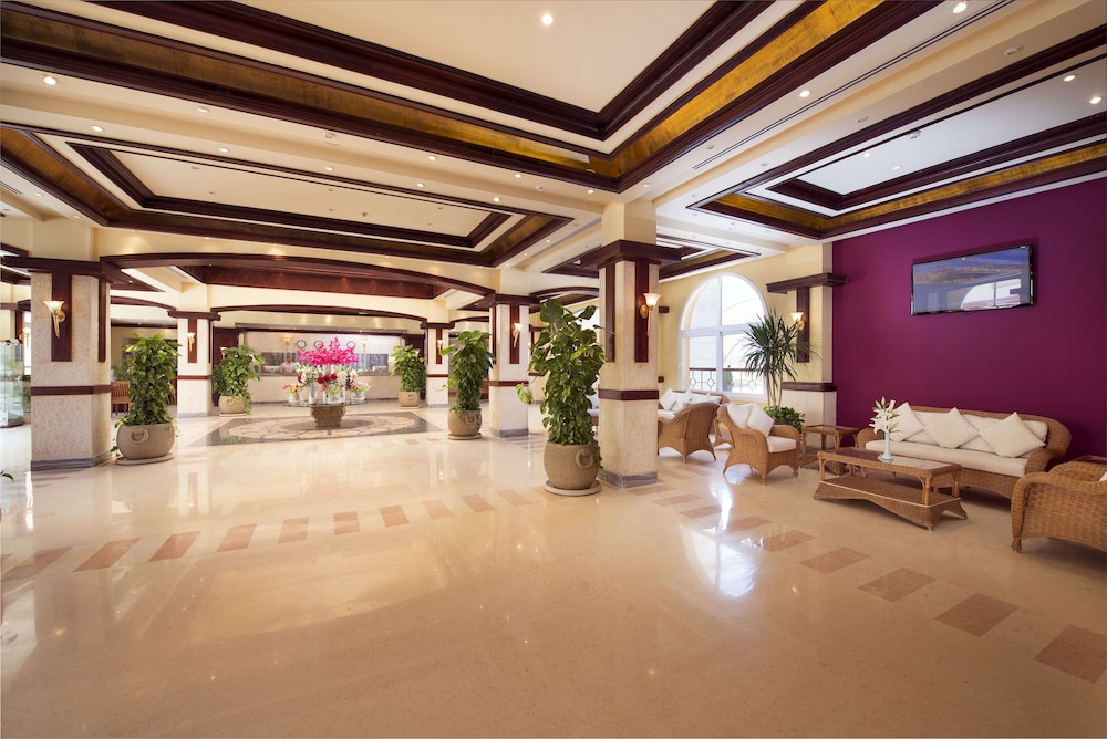 Concorde Moreen Beach Resort & Spa — Hotel building in Marsa Alam, Red Sea